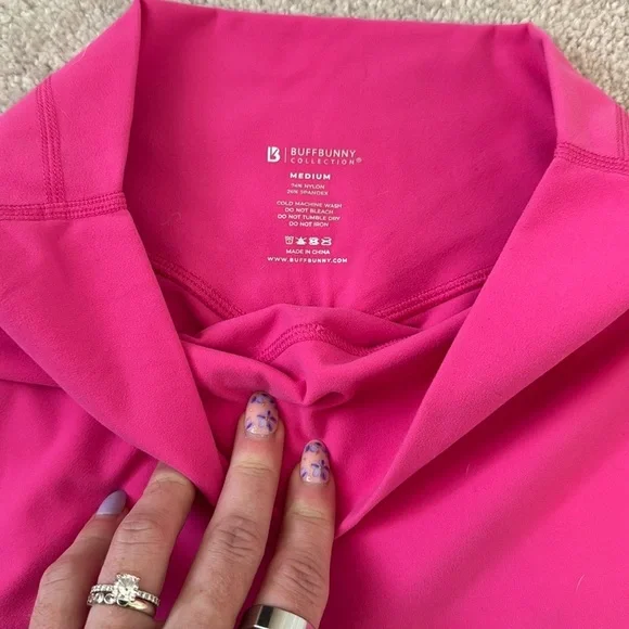 Buff Bunny Legacy Short - Picture 3 of 3